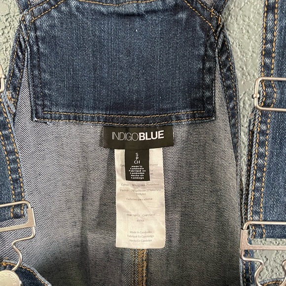 Maternity Denim Short Overalls - Picture 4 of 7